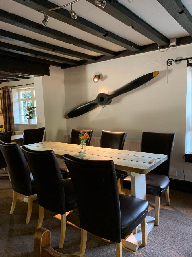 John Barleycorn Hotel Duxford Eksteriør billede